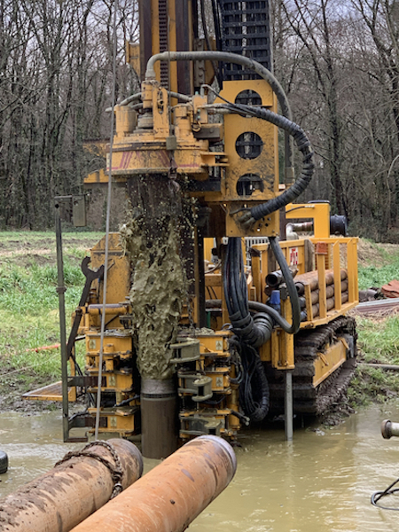 FORAGE D'EAU AGRICULTEUR LANDES